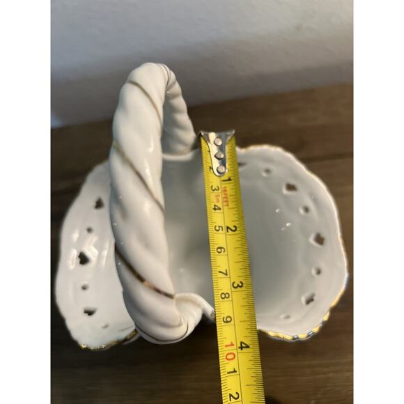 Golden Star Imports, Decorative, Porcelain Floral Basket, preowned - Picture 9 of 10